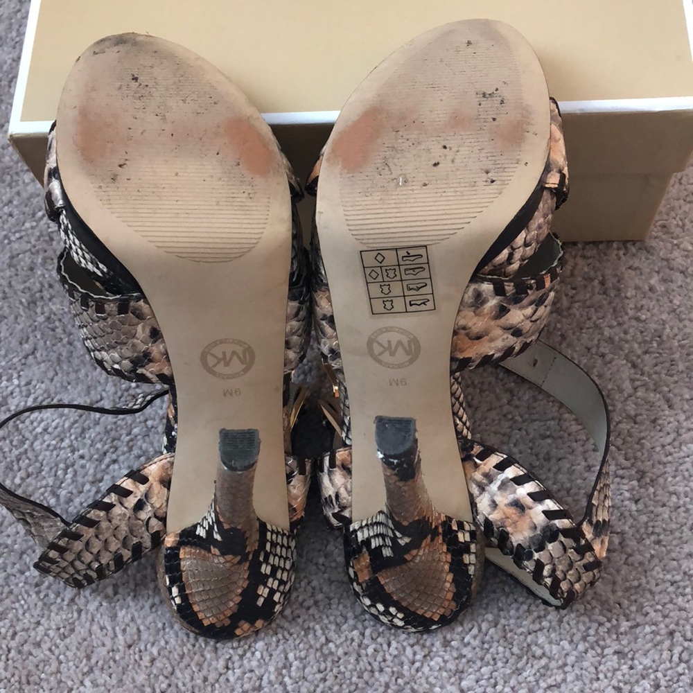 Michael Kors sandals - Picture 3 of 3